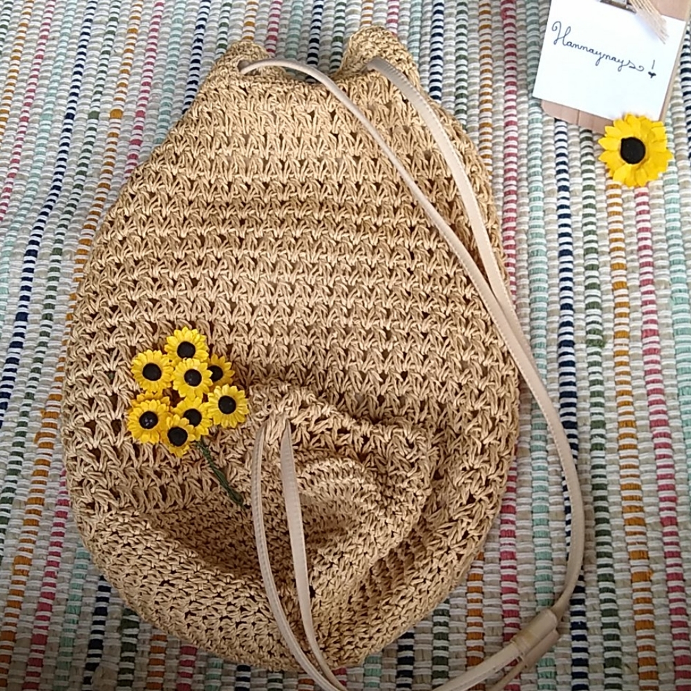 Straw Backpack Bag - Picture 4 of 9